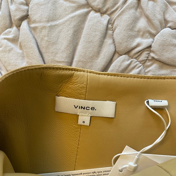 NWT Vince Belted Lambskin Leather A Line Skirt. Camel Size 0 - Picture 9 of 14